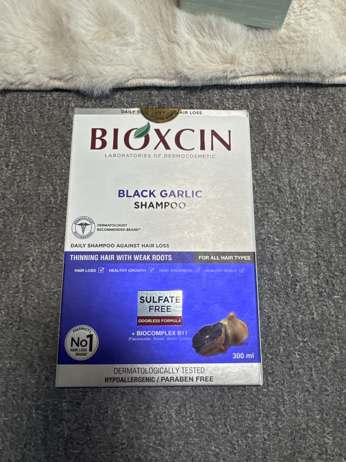 Bioxcin Szampon Czarny Czosnek